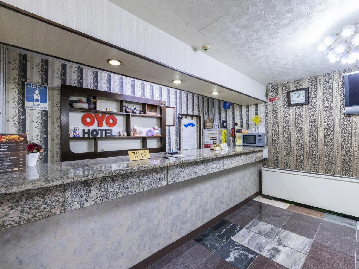 Oyo Joetsu Central Hotel Takada-Nakamachi Buitenkant foto