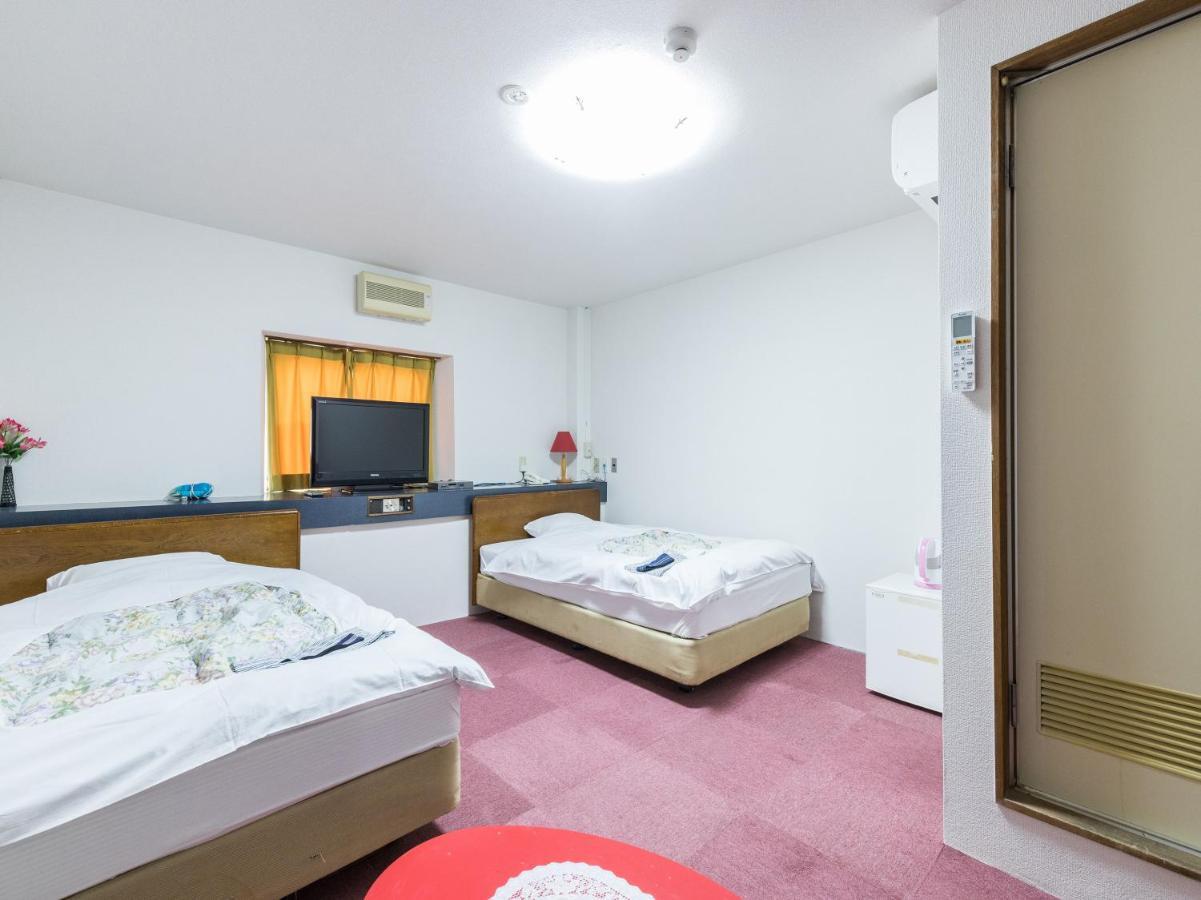 Oyo Joetsu Central Hotel Takada-Nakamachi Buitenkant foto